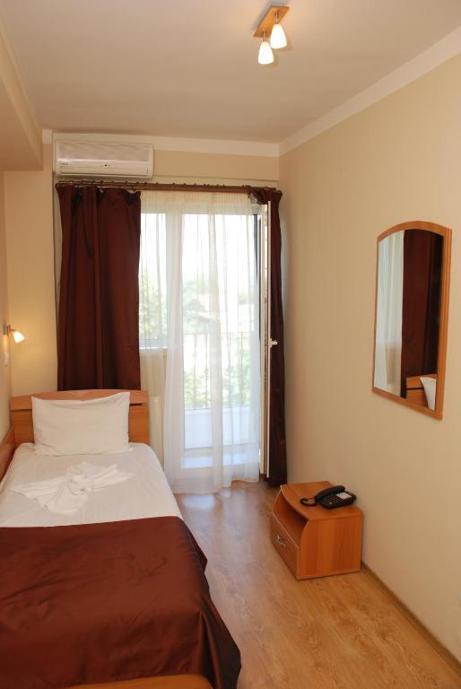 Hotel Liliacul Cluj-Napoca Cameră foto